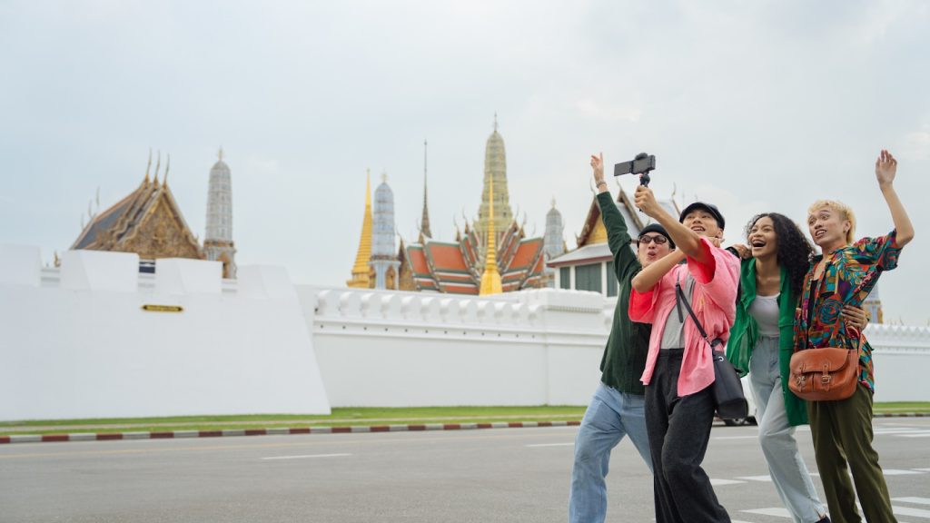 5 Travel Experiences That Blend Comfort, Privacy, and Adventure